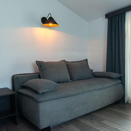 Bed & Breakfast Dosen II Baška Exteriör bild