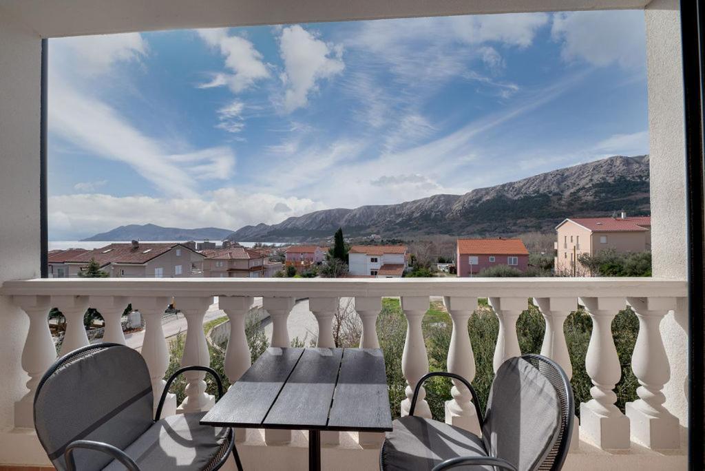 Bed & Breakfast Dosen II Baška Exteriör bild