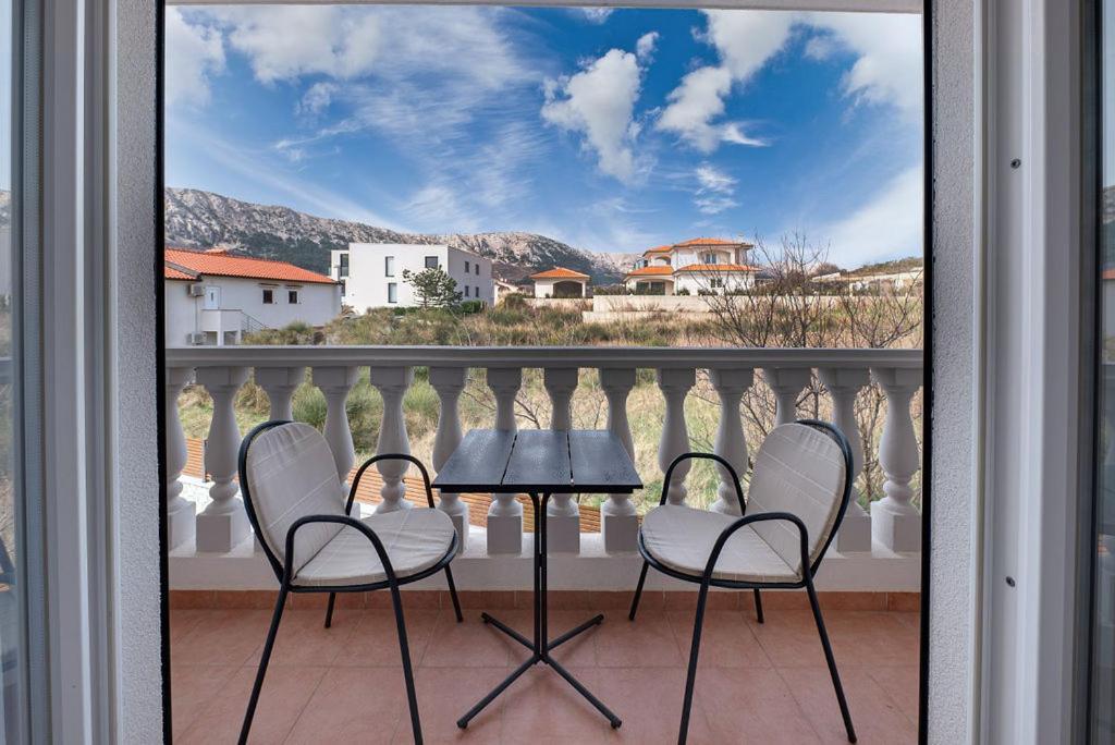 Bed & Breakfast Dosen II Baška Exteriör bild